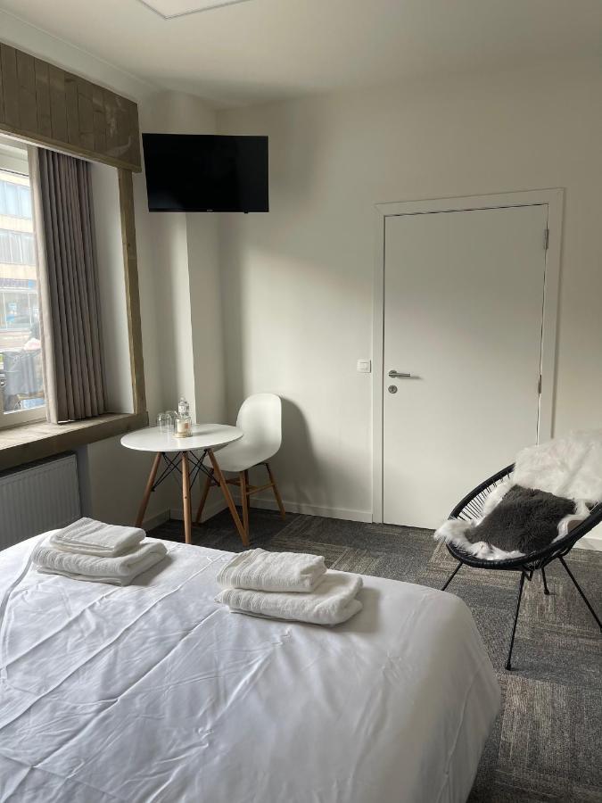 Mooie Kamer In Centrum Brugge Met Badkamer Екстер'єр фото