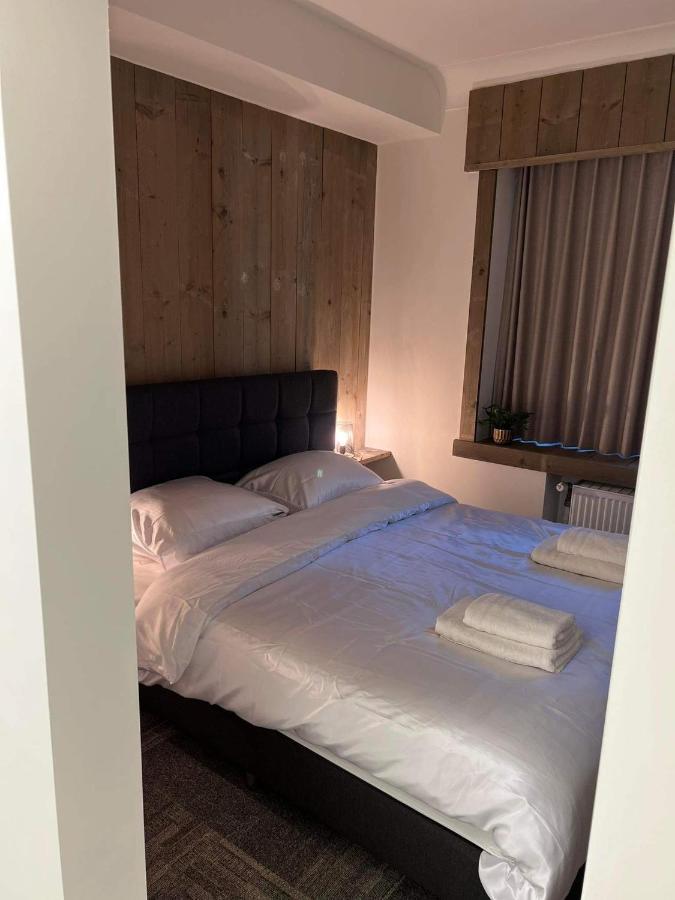 Mooie Kamer In Centrum Brugge Met Badkamer Екстер'єр фото